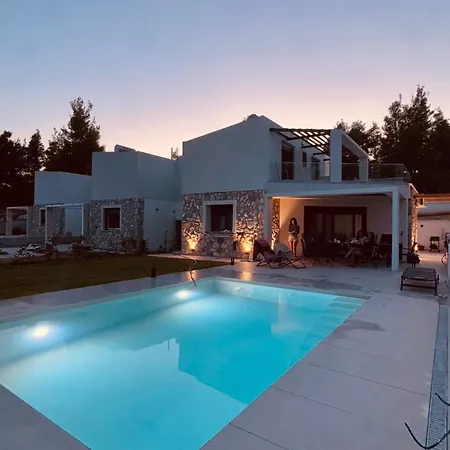 Sanistonevillas Ferienhaus