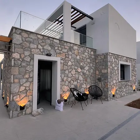 Sanistonevillas * Kassandria